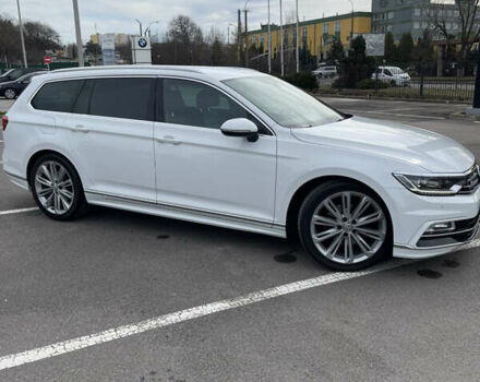 Белый Фольксваген Пассат, объемом двигателя 2 л и пробегом 212 тыс. км за 19500 $, фото 16 на Automoto.ua