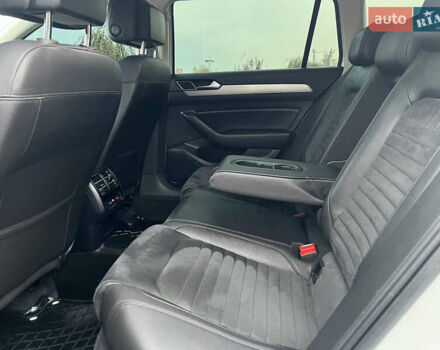 Белый Фольксваген Пассат, объемом двигателя 1.97 л и пробегом 267 тыс. км за 17890 $, фото 68 на Automoto.ua