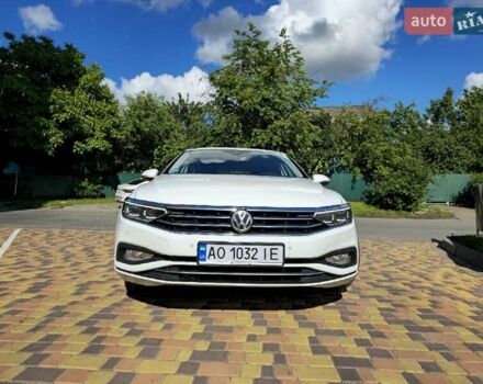 Белый Фольксваген Пассат, объемом двигателя 1.98 л и пробегом 212 тыс. км за 19300 $, фото 6 на Automoto.ua