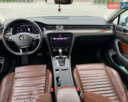 Белый Фольксваген Пассат, объемом двигателя 1.97 л и пробегом 185 тыс. км за 19500 $, фото 3 на Automoto.ua