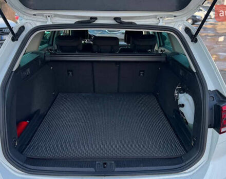 Білий Фольксваген Пассат, об'ємом двигуна 1.97 л та пробігом 201 тис. км за 23000 $, фото 24 на Automoto.ua