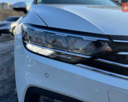 Білий Фольксваген Пассат, об'ємом двигуна 1.97 л та пробігом 201 тис. км за 23000 $, фото 5 на Automoto.ua