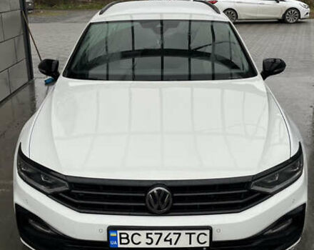 Белый Фольксваген Пассат, объемом двигателя 1.97 л и пробегом 193 тыс. км за 24300 $, фото 1 на Automoto.ua