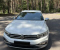 Белый Фольксваген Пассат, объемом двигателя 1.97 л и пробегом 162 тыс. км за 27900 $, фото 1 на Automoto.ua