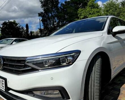 Белый Фольксваген Пассат, объемом двигателя 1.98 л и пробегом 212 тыс. км за 19300 $, фото 1 на Automoto.ua