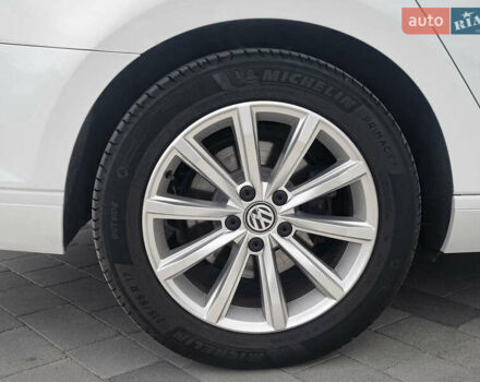 Белый Фольксваген Пассат, объемом двигателя 2 л и пробегом 225 тыс. км за 17800 $, фото 13 на Automoto.ua