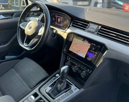 Білий Фольксваген Пассат, об'ємом двигуна 1.97 л та пробігом 201 тис. км за 23000 $, фото 11 на Automoto.ua