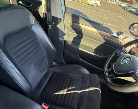 Білий Фольксваген Пассат, об'ємом двигуна 1.8 л та пробігом 179 тис. км за 18800 $, фото 19 на Automoto.ua