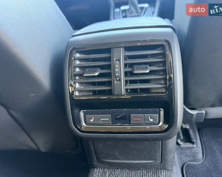 Білий Фольксваген Пассат, об'ємом двигуна 1.8 л та пробігом 179 тис. км за 18800 $, фото 30 на Automoto.ua