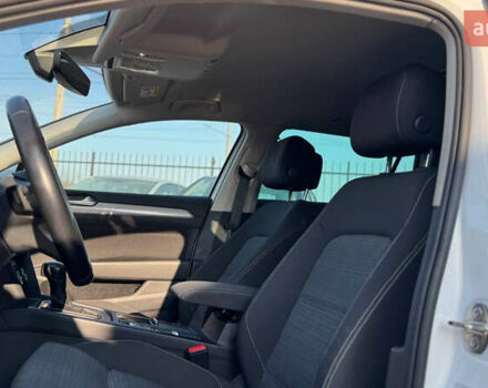 Білий Фольксваген Пассат, об'ємом двигуна 1.97 л та пробігом 201 тис. км за 23000 $, фото 20 на Automoto.ua