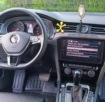 Белый Фольксваген Пассат, объемом двигателя 1.97 л и пробегом 184 тыс. км за 21000 $, фото 9 на Automoto.ua