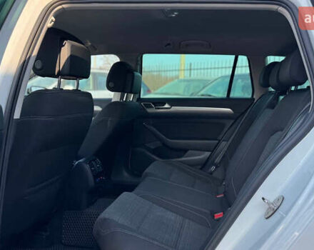 Білий Фольксваген Пассат, об'ємом двигуна 1.97 л та пробігом 201 тис. км за 23000 $, фото 14 на Automoto.ua