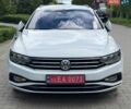 Белый Фольксваген Пассат, объемом двигателя 2 л и пробегом 265 тыс. км за 17500 $, фото 3 на Automoto.ua