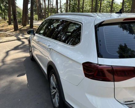 Белый Фольксваген Пассат, объемом двигателя 1.97 л и пробегом 162 тыс. км за 27900 $, фото 7 на Automoto.ua