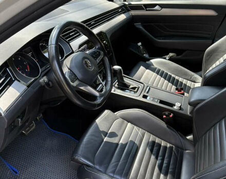 Белый Фольксваген Пассат, объемом двигателя 1.97 л и пробегом 162 тыс. км за 27900 $, фото 10 на Automoto.ua