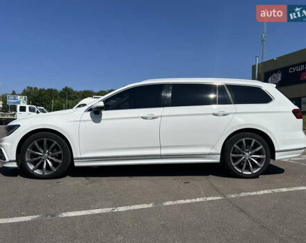 Белый Фольксваген Пассат, объемом двигателя 1.97 л и пробегом 180 тыс. км за 23199 $, фото 3 на Automoto.ua