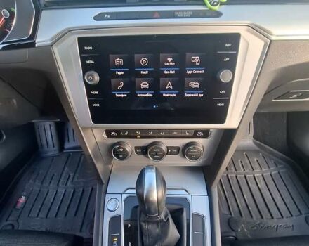 Білий Фольксваген Пассат, об'ємом двигуна 1.97 л та пробігом 199 тис. км за 21500 $, фото 8 на Automoto.ua