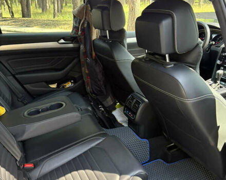 Белый Фольксваген Пассат, объемом двигателя 1.97 л и пробегом 162 тыс. км за 27900 $, фото 17 на Automoto.ua