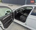Белый Фольксваген Пассат, объемом двигателя 1.97 л и пробегом 218 тыс. км за 18900 $, фото 24 на Automoto.ua