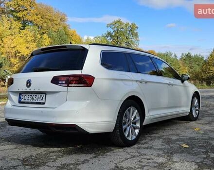 Білий Фольксваген Пассат, об'ємом двигуна 2 л та пробігом 214 тис. км за 18800 $, фото 12 на Automoto.ua