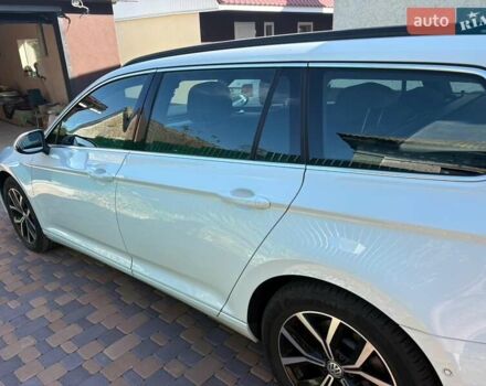 Белый Фольксваген Пассат, объемом двигателя 1.97 л и пробегом 172 тыс. км за 25700 $, фото 11 на Automoto.ua