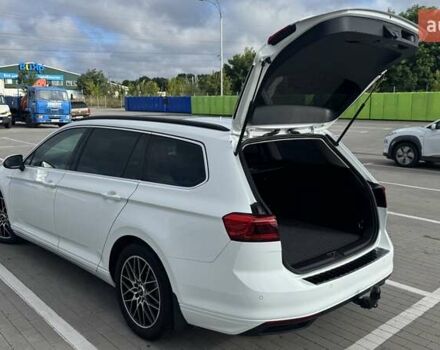 Белый Фольксваген Пассат, объемом двигателя 1.97 л и пробегом 225 тыс. км за 23400 $, фото 78 на Automoto.ua