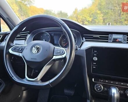 Білий Фольксваген Пассат, об'ємом двигуна 2 л та пробігом 214 тис. км за 18800 $, фото 34 на Automoto.ua