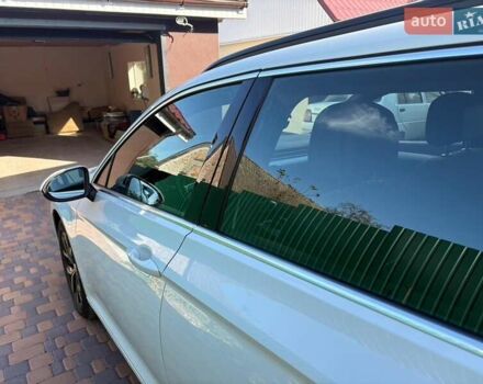 Белый Фольксваген Пассат, объемом двигателя 1.97 л и пробегом 172 тыс. км за 25700 $, фото 10 на Automoto.ua