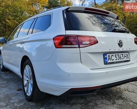 Білий Фольксваген Пассат, об'ємом двигуна 2 л та пробігом 214 тис. км за 18800 $, фото 20 на Automoto.ua