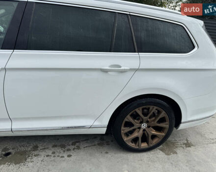 Білий Фольксваген Пассат, об'ємом двигуна 1.97 л та пробігом 205 тис. км за 22900 $, фото 7 на Automoto.ua