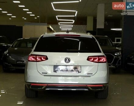 Белый Фольксваген Пассат, объемом двигателя 1.97 л и пробегом 226 тыс. км за 22999 $, фото 5 на Automoto.ua