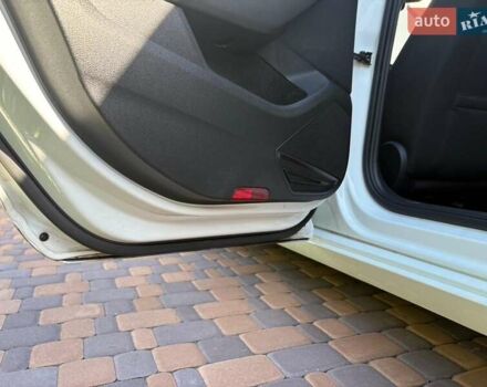 Белый Фольксваген Пассат, объемом двигателя 1.97 л и пробегом 172 тыс. км за 25700 $, фото 17 на Automoto.ua