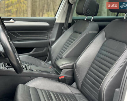 Белый Фольксваген Пассат, объемом двигателя 1.97 л и пробегом 186 тыс. км за 24200 $, фото 37 на Automoto.ua