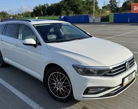 Белый Фольксваген Пассат, объемом двигателя 1.97 л и пробегом 225 тыс. км за 23400 $, фото 1 на Automoto.ua