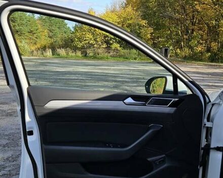 Білий Фольксваген Пассат, об'ємом двигуна 2 л та пробігом 214 тис. км за 18800 $, фото 37 на Automoto.ua