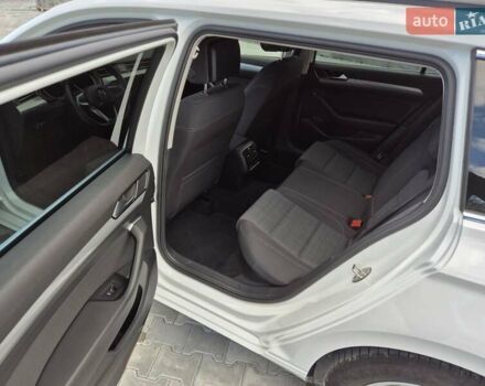 Білий Фольксваген Пассат, об'ємом двигуна 1.97 л та пробігом 218 тис. км за 18850 $, фото 28 на Automoto.ua