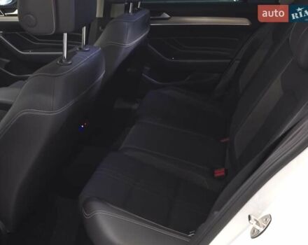 Белый Фольксваген Пассат, объемом двигателя 1.97 л и пробегом 226 тыс. км за 22999 $, фото 10 на Automoto.ua