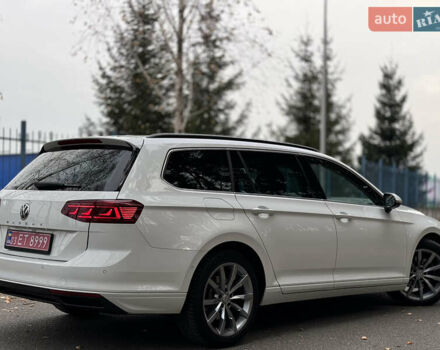 Белый Фольксваген Пассат, объемом двигателя 1.97 л и пробегом 186 тыс. км за 24200 $, фото 6 на Automoto.ua