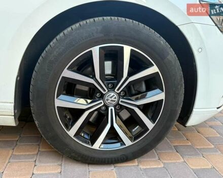 Белый Фольксваген Пассат, объемом двигателя 1.97 л и пробегом 172 тыс. км за 25700 $, фото 3 на Automoto.ua