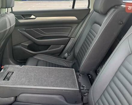 Белый Фольксваген Пассат, объемом двигателя 1.97 л и пробегом 225 тыс. км за 23400 $, фото 74 на Automoto.ua