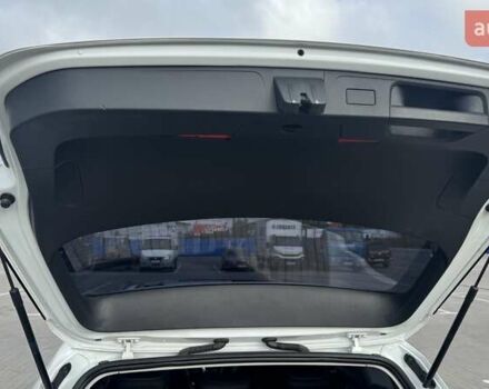 Белый Фольксваген Пассат, объемом двигателя 1.97 л и пробегом 225 тыс. км за 23400 $, фото 80 на Automoto.ua