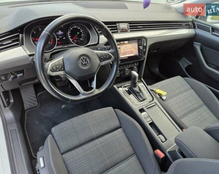 Білий Фольксваген Пассат, об'ємом двигуна 1.97 л та пробігом 218 тис. км за 18850 $, фото 34 на Automoto.ua