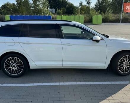 Белый Фольксваген Пассат, объемом двигателя 1.97 л и пробегом 225 тыс. км за 23400 $, фото 4 на Automoto.ua