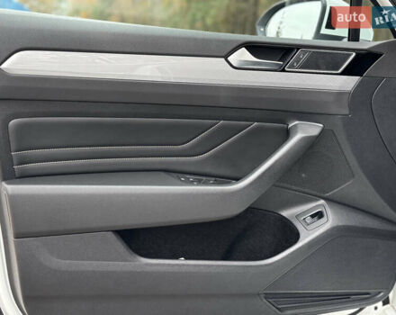 Белый Фольксваген Пассат, объемом двигателя 1.97 л и пробегом 186 тыс. км за 24200 $, фото 33 на Automoto.ua