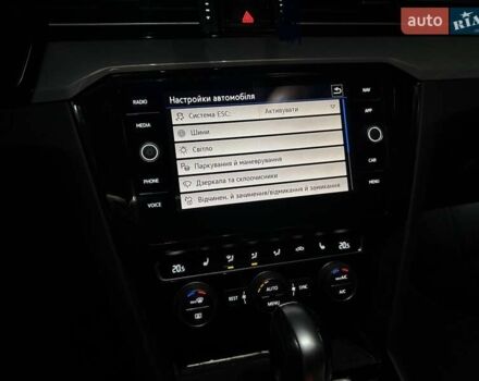 Белый Фольксваген Пассат, объемом двигателя 1.97 л и пробегом 172 тыс. км за 25700 $, фото 25 на Automoto.ua