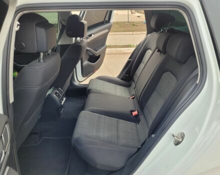 Білий Фольксваген Пассат, об'ємом двигуна 2 л та пробігом 260 тис. км за 18990 $, фото 14 на Automoto.ua