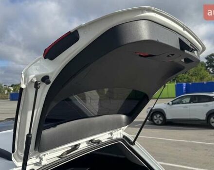 Белый Фольксваген Пассат, объемом двигателя 1.97 л и пробегом 225 тыс. км за 23400 $, фото 79 на Automoto.ua