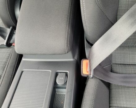 Білий Фольксваген Пассат, об'ємом двигуна 2 л та пробігом 260 тис. км за 18990 $, фото 9 на Automoto.ua