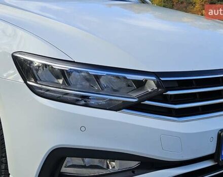 Білий Фольксваген Пассат, об'ємом двигуна 2 л та пробігом 214 тис. км за 18800 $, фото 18 на Automoto.ua