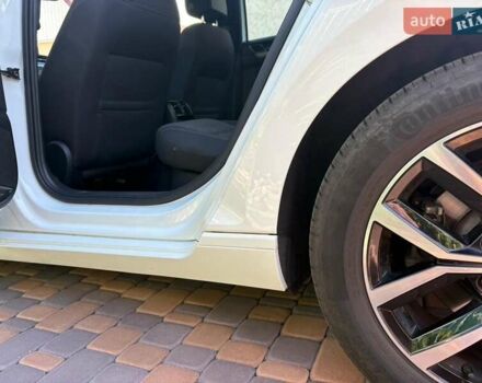 Белый Фольксваген Пассат, объемом двигателя 1.97 л и пробегом 172 тыс. км за 25700 $, фото 19 на Automoto.ua